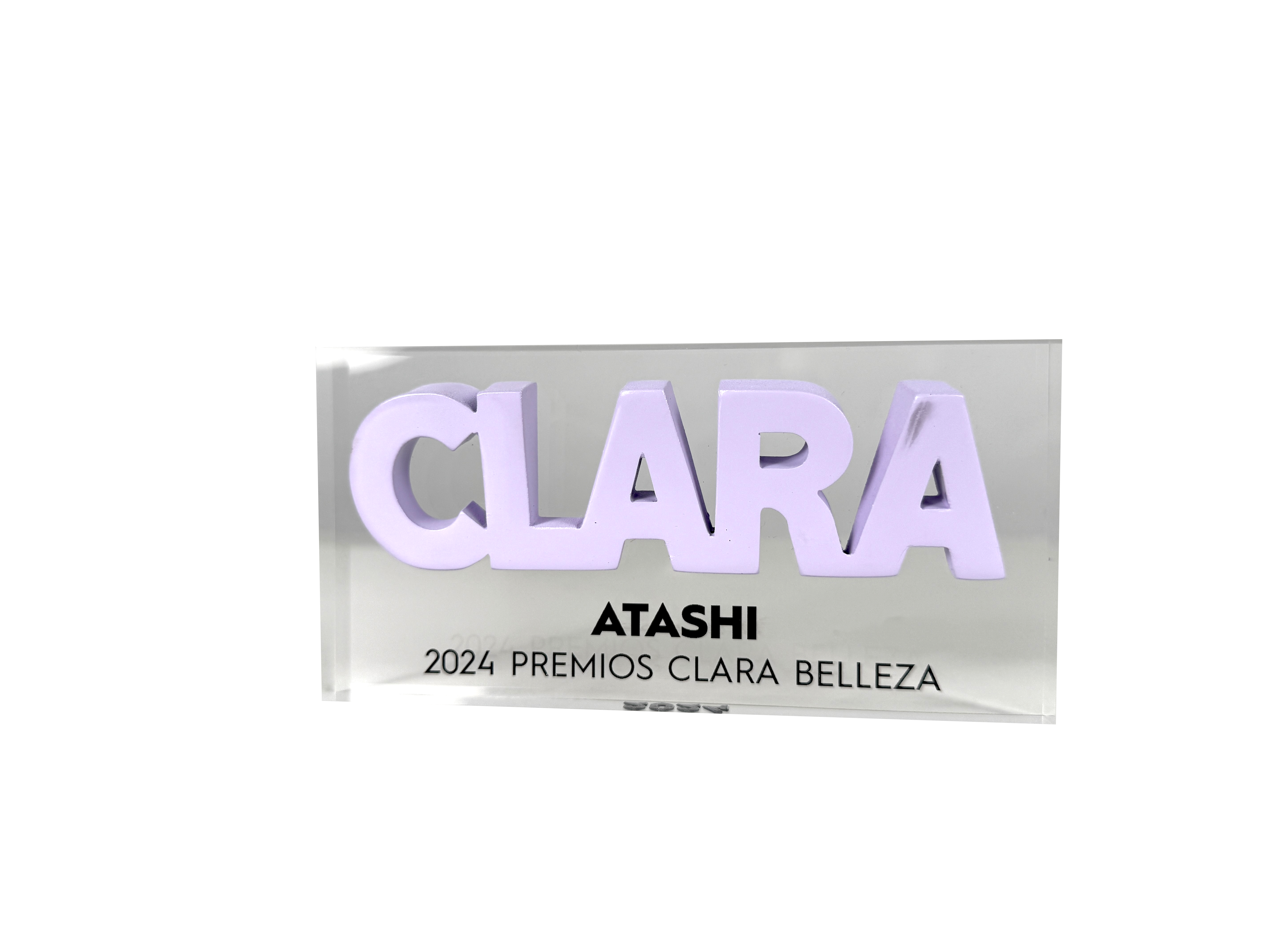 L’Essenza Eterna de Atashi ha sido elegido como Mejor Producto Facial Antienvejecimiento por la revista Clara